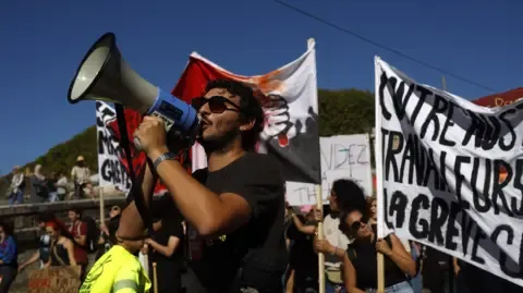 France-Wide Protests Begin In Response to Spending Slashing