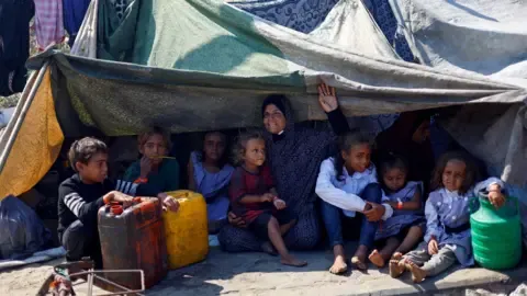 Cataclysmic Conditions in northern Gaza as Israeli Tanks Continue Operations