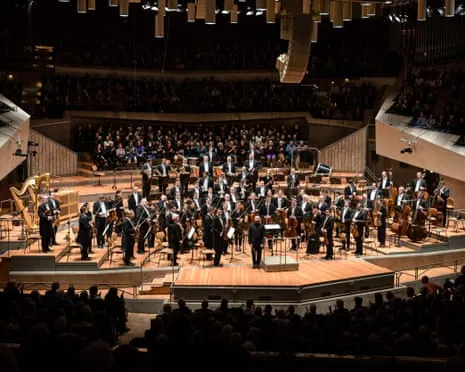 Arnold Schoenberg: Violin Concerto, Verklärte Nacht, Jacob's Ladder Album Review – An Engaging and Notable Compilation