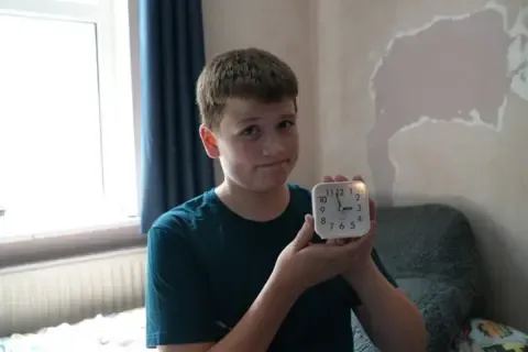 Young people Transform Their Bedrooms Into Device-Free Zones: Surprising Outcomes