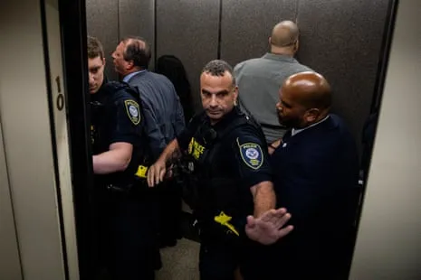 NY Officials Taken into Custody After Blocking Ice Access to Government Building